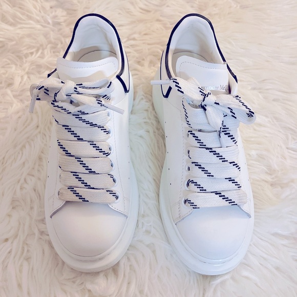 SOLD!! Alexander McQueen sneakers - Picture 1 of 11